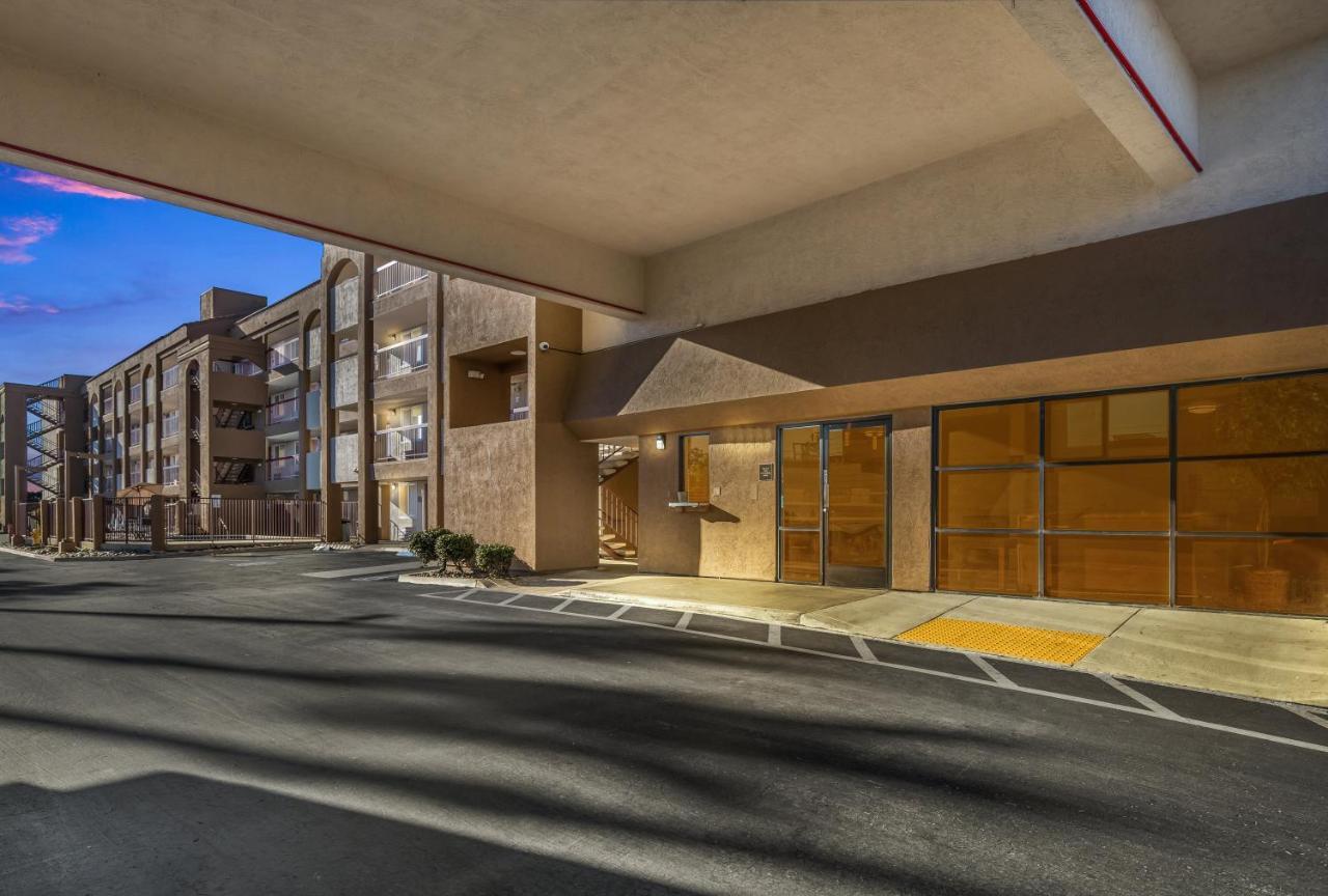 Days Inn By Wyndham Chula Vista-San Diego Экстерьер фото