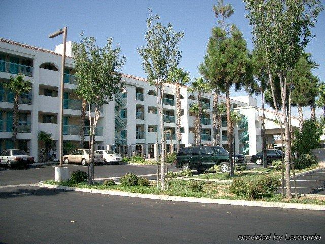 Days Inn By Wyndham Chula Vista-San Diego Экстерьер фото